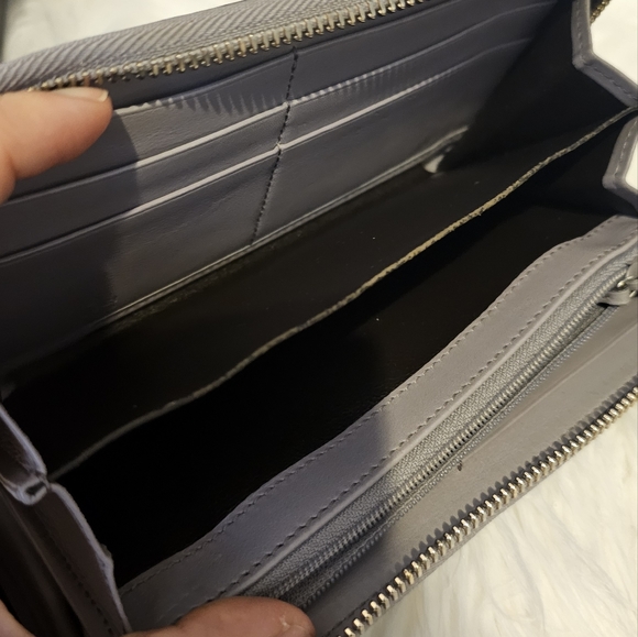 Gucci Zippy Wallet - Picture 14 of 16